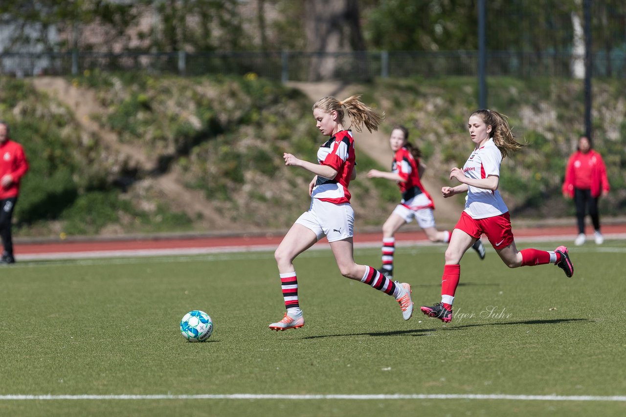 Bild 156 - wCJ Walddoerfer - Altona 93 : Ergebnis: 0:1